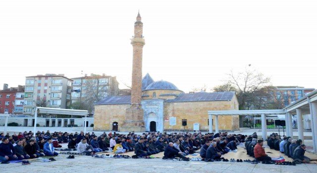 Kırşehirde bayram coşkusu Ahi Evran Külliyesinde yaşandı