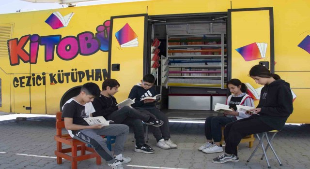 Kitobüs sayesinde binlerce öğrenci kitapla buluşuyor