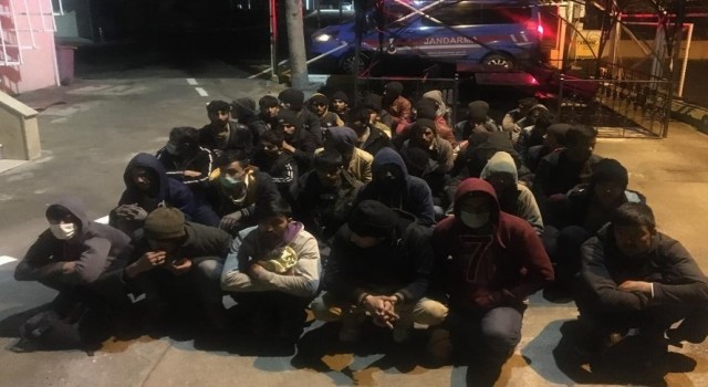 Kocaelide 25 düzensiz göçmen yakalandı