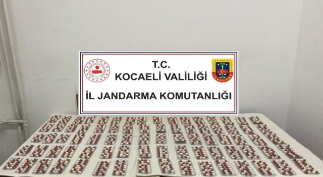Kocaelide bin 115 sentetik ecza hap ele geçirildi