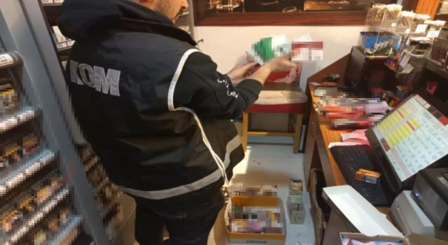 Kocaelide gizli bölmeleri saklanmış binlerce sigara ürünü ele geçirildi