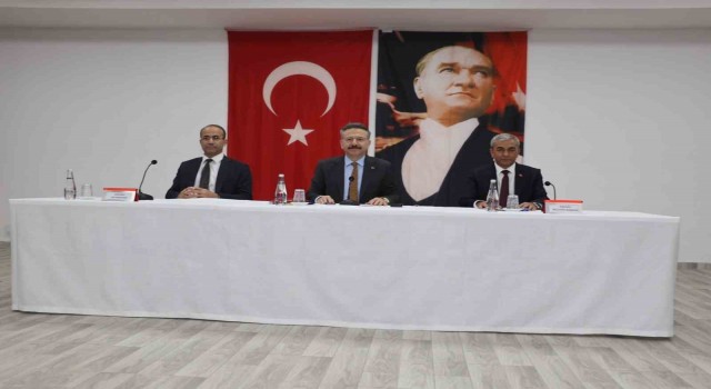 Koçarlıda muhtarların sorunları masaya yatırıldı