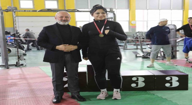 Kocasinanın boks sporcuları Türkmen Ve Tayyar, Türkiye ikincisi oldu