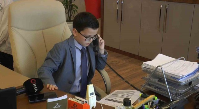 Koltuk 1 günlük demedi, projeleri için faaliyete geçti