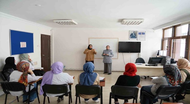 KOMEKin engellilere yönelik kursları ilgi görüyor