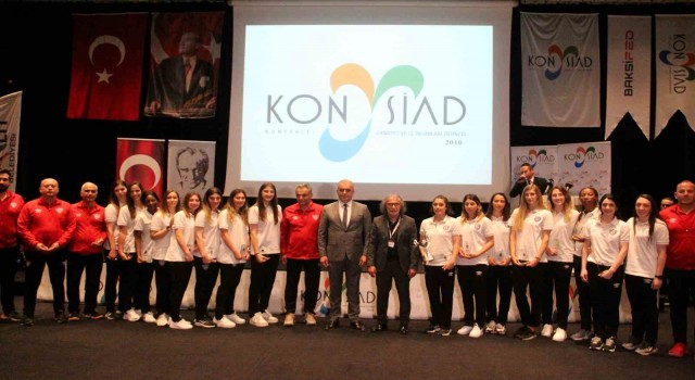 Konyaaltı Kadın Hentbol Takımında hedef, Avrupa Şampiyonasını kazanmak