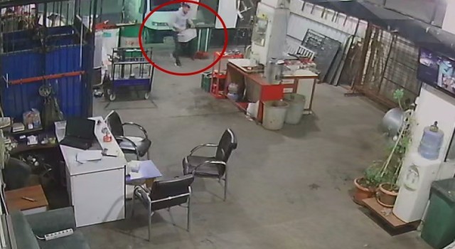 Konyada 21 ayrı suç kaydı olan akü hırsızı yakalandı