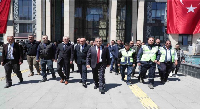 Kütahyadan deprem bölgesine 16 kişilik yeni ekip