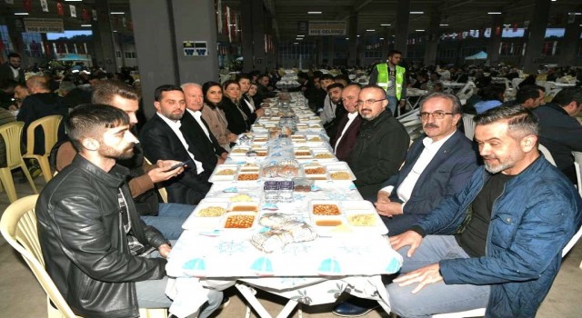 Lapseki Belediyesinin Ramazan iftarları sürüyor