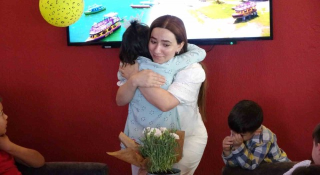 Lösemili çocuklar bayramı erken kutladı