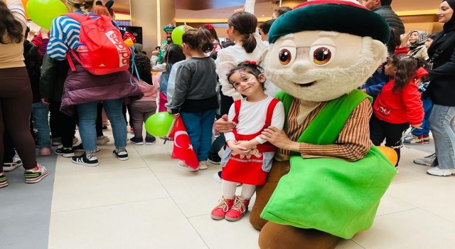 Malatya Park AVMde 23 Nisan coşkusu