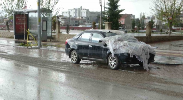 Malatyada sağanak ve dolu etkili oldu