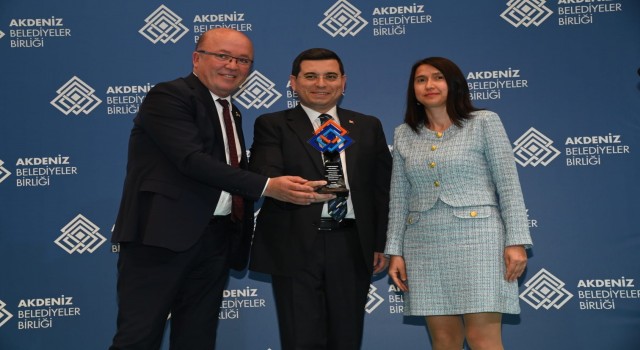Manavgat Belediyesinin projelerine iki ödül birden
