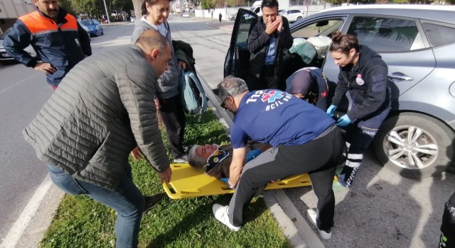 Manavgatta trafik kazası: 1i çocuk 2si kadın 3 kişi yaralandı