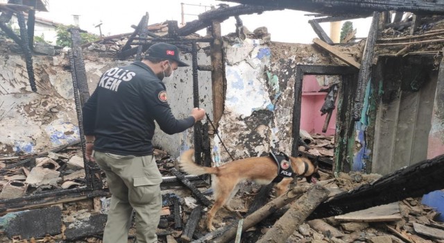 Manisa emniyeti uyuşturucuya geçit vermiyor