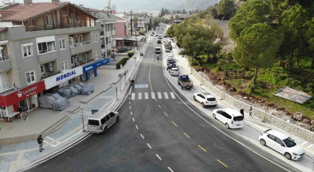 Marmaris, bayram öncesi yeni caddelere kavuşacak