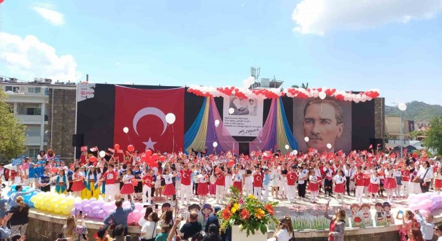 Marmariste 23 Nisan coşku ile kutlanıyor
