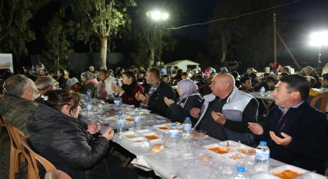 Marmariste iftar sofraları vatandaşları buluşturuyor