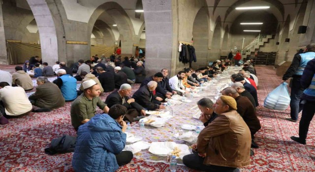 Melikgazide sahur buluşması