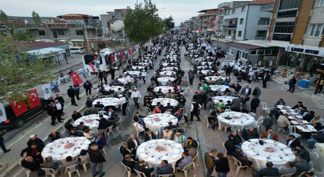 Menemenin ilk açık ve kapalı yüzme havuzu Asarlıka yapılıyor
