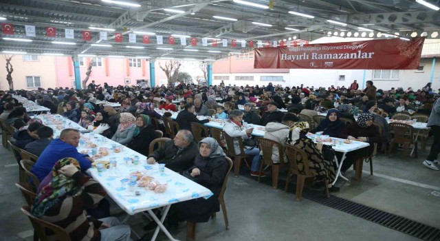 Merkezefendi Belediyesinin mahalle iftarları devam ediyor
