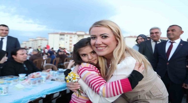 Merkezefendinin son iftar sofrası kuruldu