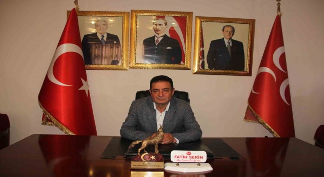 Mersinde MHP afişlerine saldırı