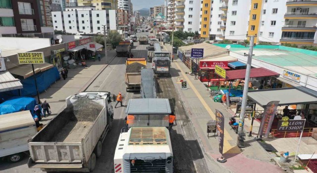 Mersinde yol ve asfalt çalışmaları sürüyor