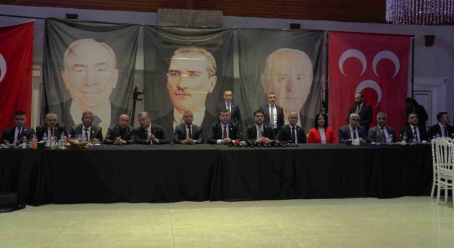 MHPli Özdemir: ”Milliyetçi Hareket Partisi, demokrasi seferine çıkmıştır”