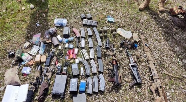 MSB: Irakın kuzeyinde Pençe-Kilit operasyon bölgesinde dün etkisiz hale getirilen 3 teröristle birlikte silah ve mühimmat da ele geçirildi.