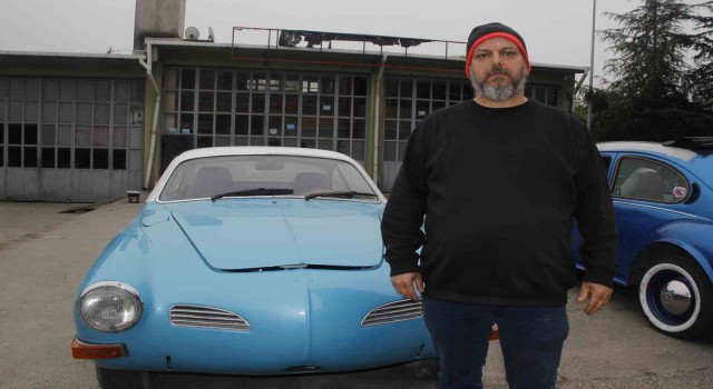 Nadir bulunan klasik araç görenlerin ilgi odağı oldu