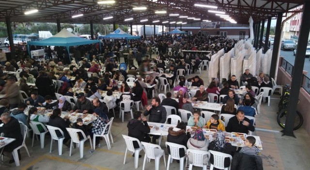 Nazillide 5 bin kişi aynı sofrada buluştu