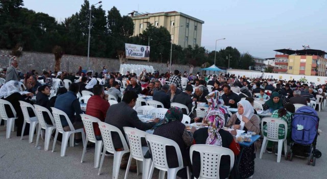 Nazillide 5 bin kişilik iftar yemeği