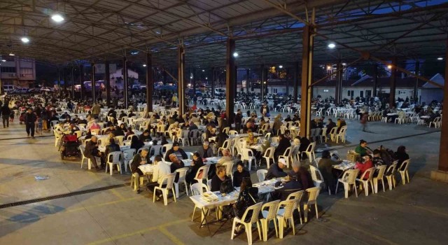 Nazillide son iftar programı Turan Mahallesinde gerçekleştirildi