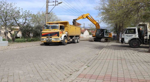 Nazillide yol sorununa neşteri Başkan Özcan vurdu
