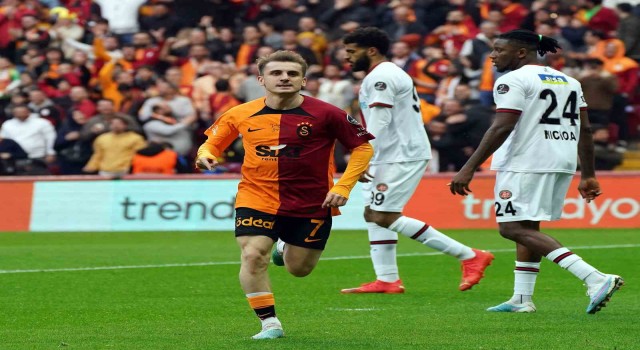 Nicholas Lawrence cezalı duruma düştü