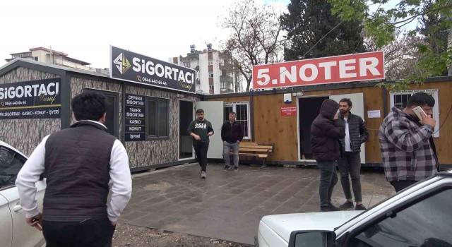 Noterler, sigortacılar ve banka şubeleri faaliyetlerini konteynerlerde sürdürüyor