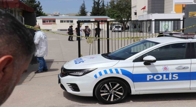 Okul idaresiyle tartışan öğrenci silahla okulu bastı: 3 yaralı