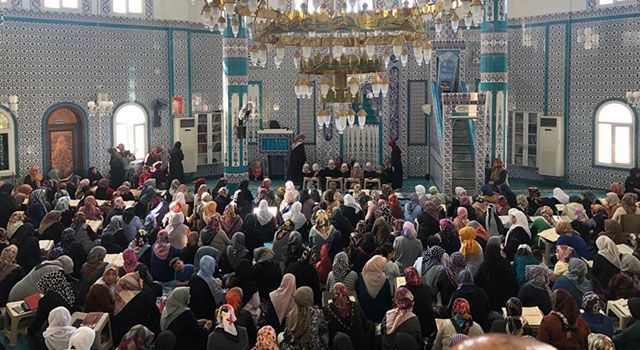 Osmaniye Bülbül Camii’de “Kadir Gecesi” programı düzenlendi