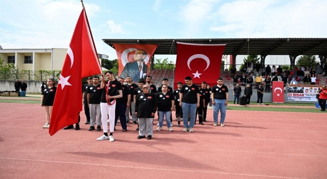 Osmaniye'de özel sporcular şampiyonluk için yarıştı