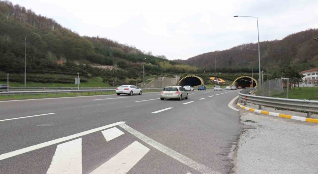 Otoyolun Bolu geçişinde ulaşım rahat sağlanıyor