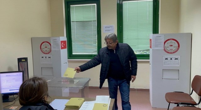 Oyunu kullanan gurbetçi: Hükumeti o kadar kötüleyen insanlar var ki yedikleri ekmeğe nankörlük yapıyor