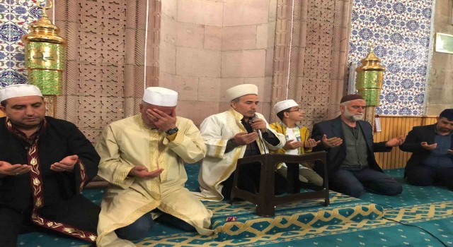 Özdereli Kuran bülbüllerinden vefa örneği