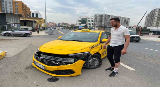 Pendikte tartıştığı taksiciyi ezmek için otomobilini üzerine sürdü