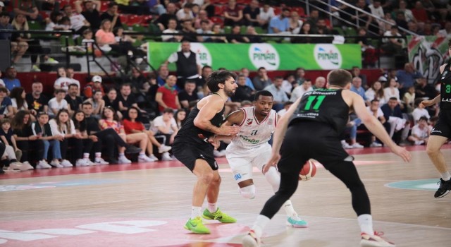 Pınar Karşıyakalı Eric McCollum, haftanın oyuncusu seçildi