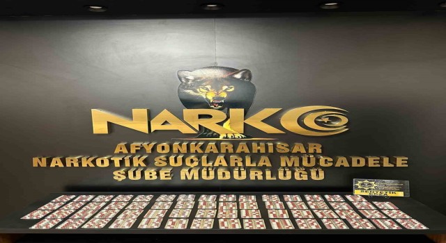 Polis 874 adet sentetik uyuşturucu hap ele geçirdi