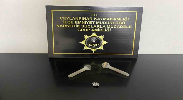 Polislerin durdurduğu şahısların üzerinden uyuşturucu çıktı