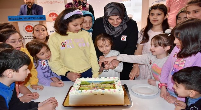 Ramazan atölyesinde bayramda minikler bir araya geldi