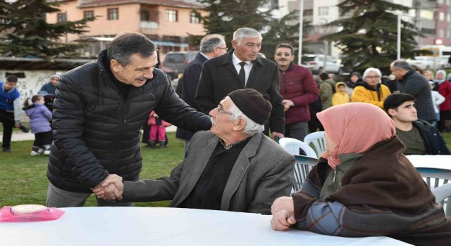 Ramazan bereketi 3 bin vatandaşla Çamlıcada paylaşıldı