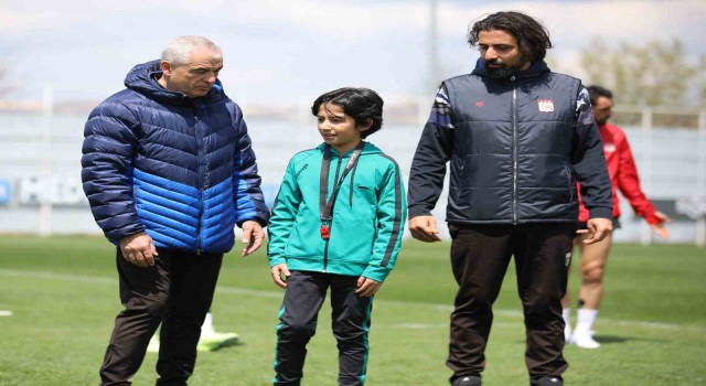 Rıza Çalımbay, görevini temsili olarak genç Abdullaha devretti